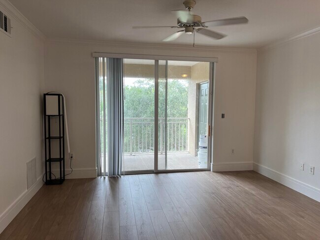 Building Photo - 6386 Emerald Dunes Dr