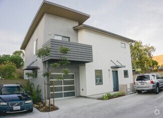 Building Photo - 3082 Rockview Pl
