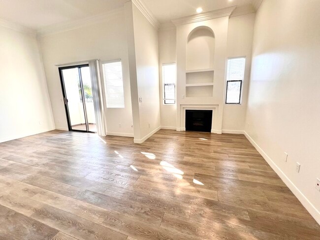 Building Photo - VIA