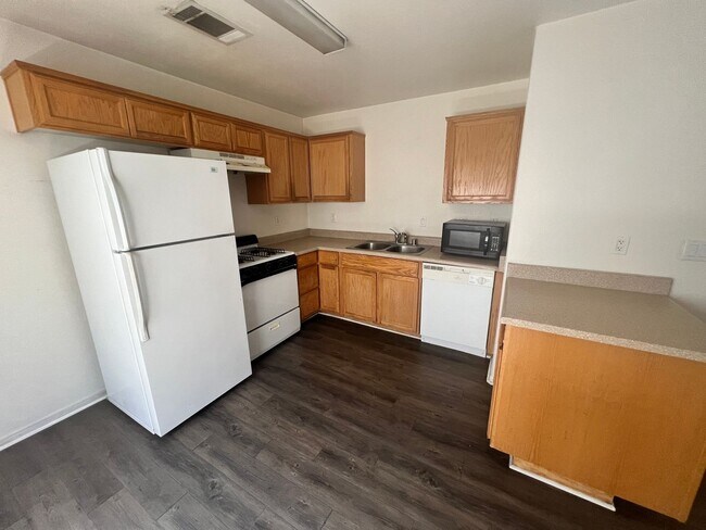 Foto del edificio - 6320 Mesquite Ave