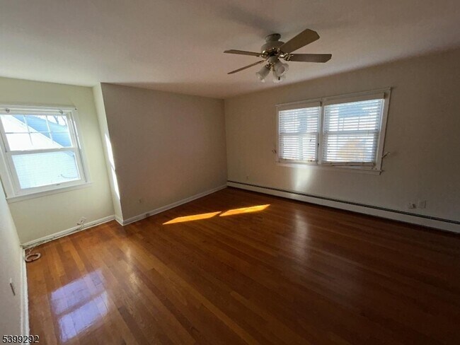 Foto del edificio - 1157 Goffle Rd