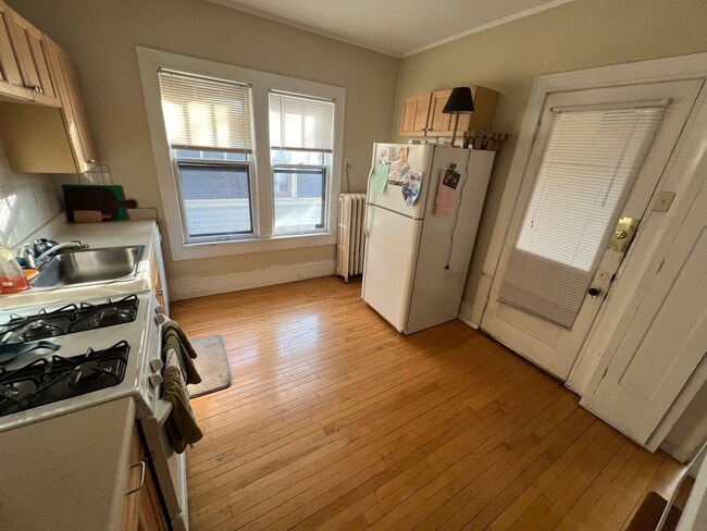 Building Photo - 2937 N Frederick Ave