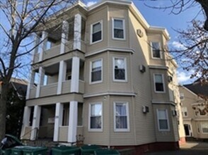 Building Photo - 104-106 Lewis St