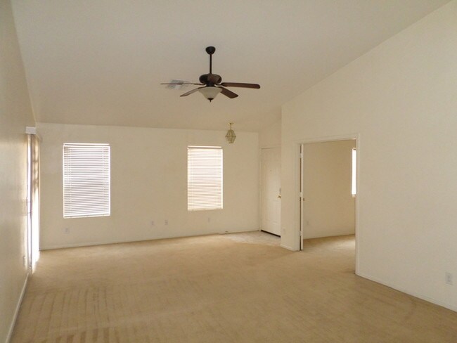 Building Photo - 2250 W Pinkley Ave