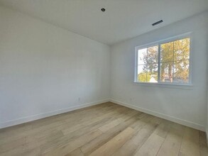 Building Photo - 37384 American St