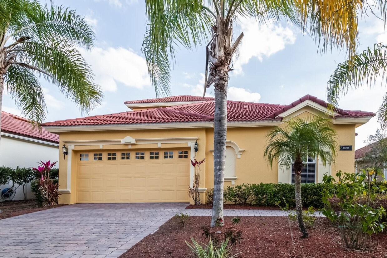 Primary Photo - 11550 Via Lucerna Cir