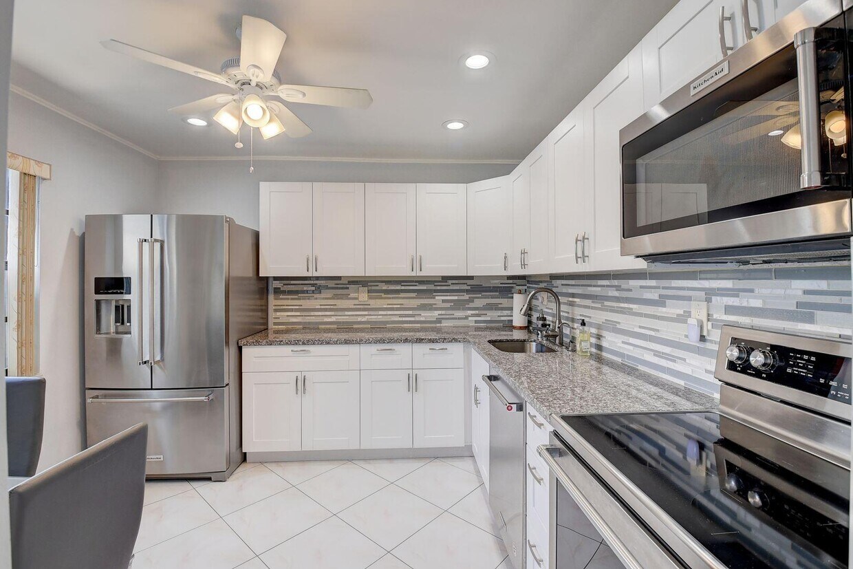 46 Capri A, Delray Beach, FL 33484 Condo for Rent in Delray Beach, FL