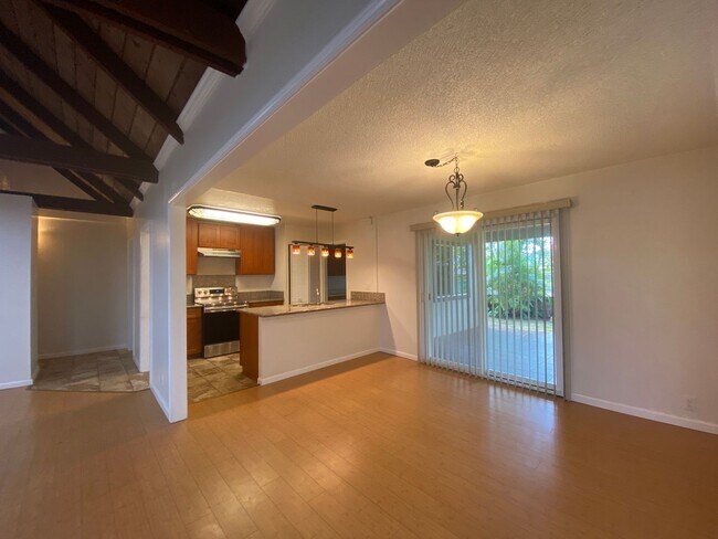 Foto del edificio - For Rent - 94-498 Hokuili St.
