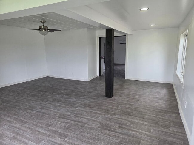 Building Photo - 5610 US 20