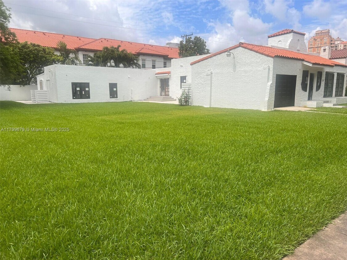 Foto principal - 434 Aragon Ave
