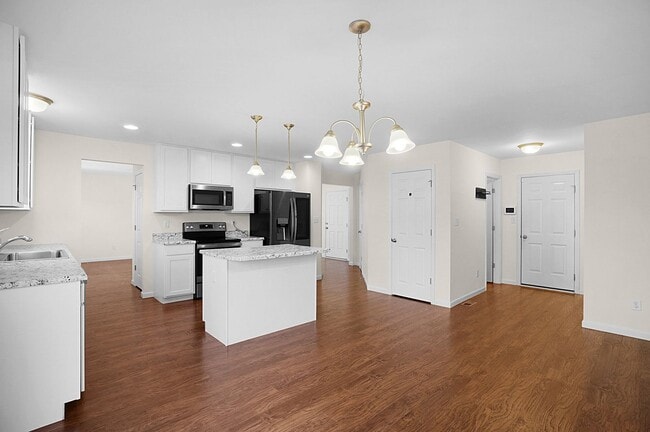 Building Photo - Coming Soon!!! Spacious and Modern 3-Bedro...