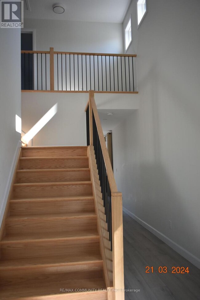 Building Photo - 319 Pratt Dr