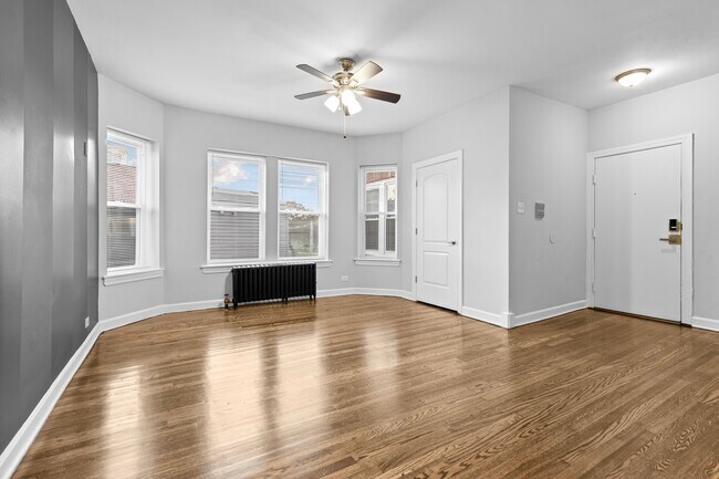 Foto del edificio - 1724 W Juneway Terrace