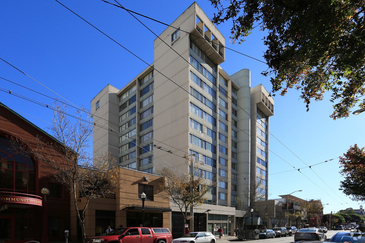 Building Photo - Royal Adah Arms Apartments