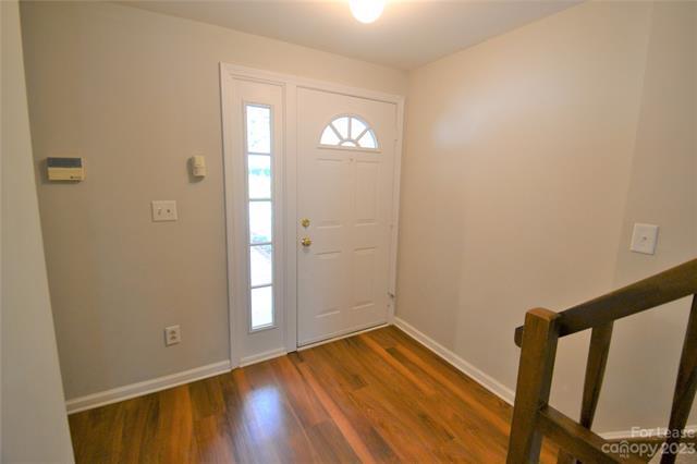 Building Photo - 1319 Maple Shade Ln