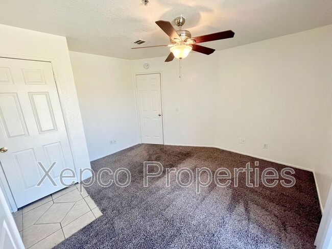 Building Photo - 13615 Verbena Dr