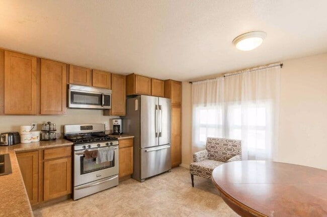 Building Photo - 315 E Griffin Dr