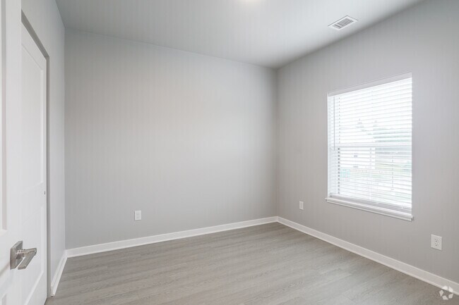 2HAB, 1BA - 880 ft² - Segundo dormitorio - Oak Shore Commons