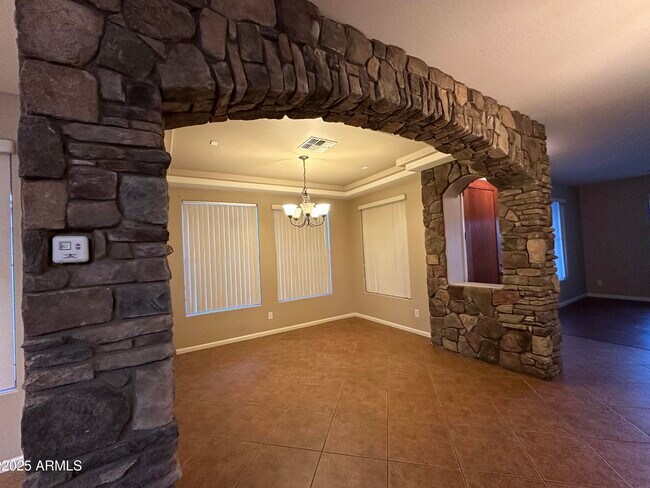 Building Photo - 12534 W Solano Dr