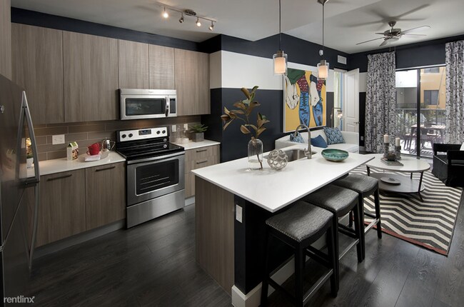 Foto del edificio - 8870 NW 36th St