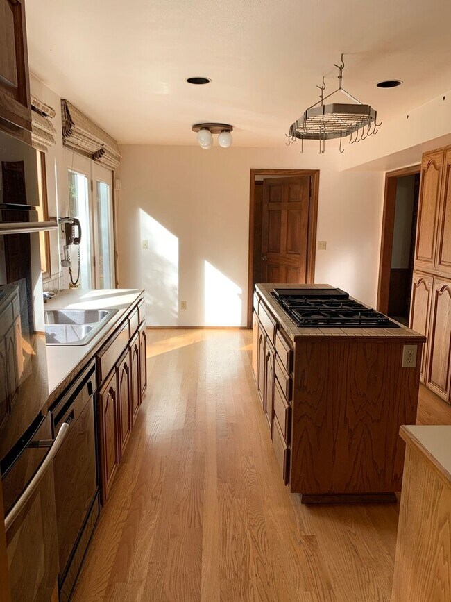 Foto del edificio - Oceanview 3BR 2.5BA | HUGE GARAGE | Washer & Dryer  | Dogs OK! >>> AVAILABLE NOW!