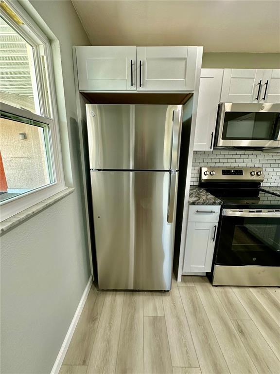 Building Photo - 460 Base Ave E