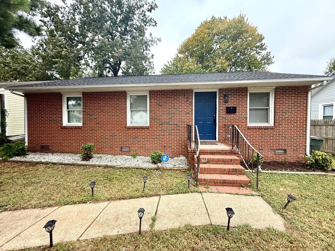 Primary Photo - 123 Poplar Ave