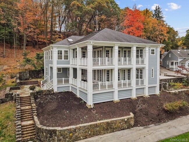 Foto del edificio - 244 W Mt Airy Rd