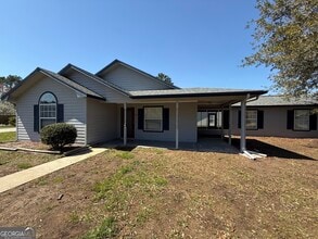 Building Photo - 115 Lake Wisteria Ct
