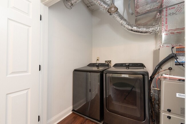 Building Photo - 1218 N 27th St