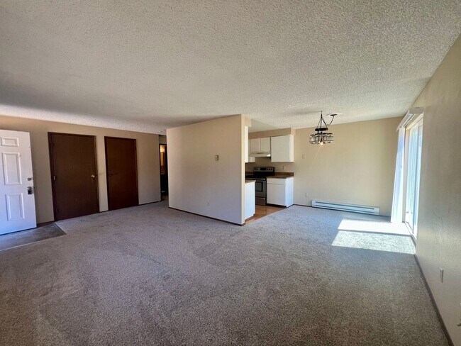 Foto del edificio - 9236 White Fir Dr NE