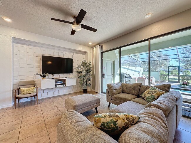 Building Photo - 4626 Terrasonesta Dr