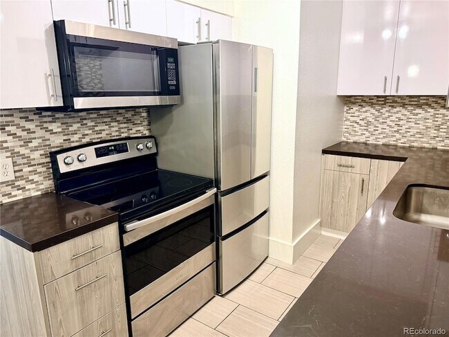 Foto del edificio - 16359 W 10th Ave