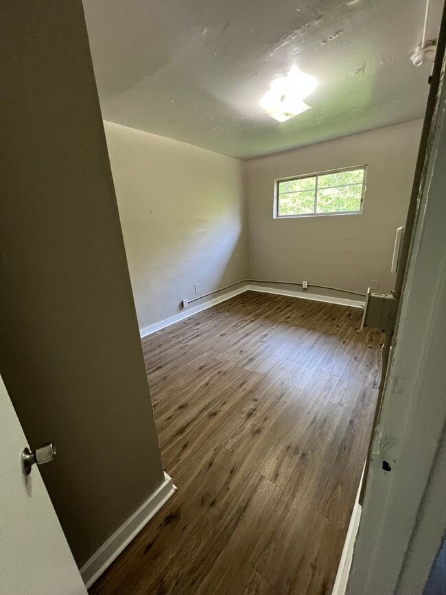 Photo - 4113 Dorris St Apartment