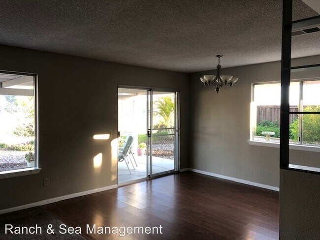 Building Photo - 3 br, 2 bath House - 4914 Loma Laguna Dr