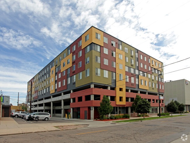 Building Photo - Lincoln Terrace Apartments