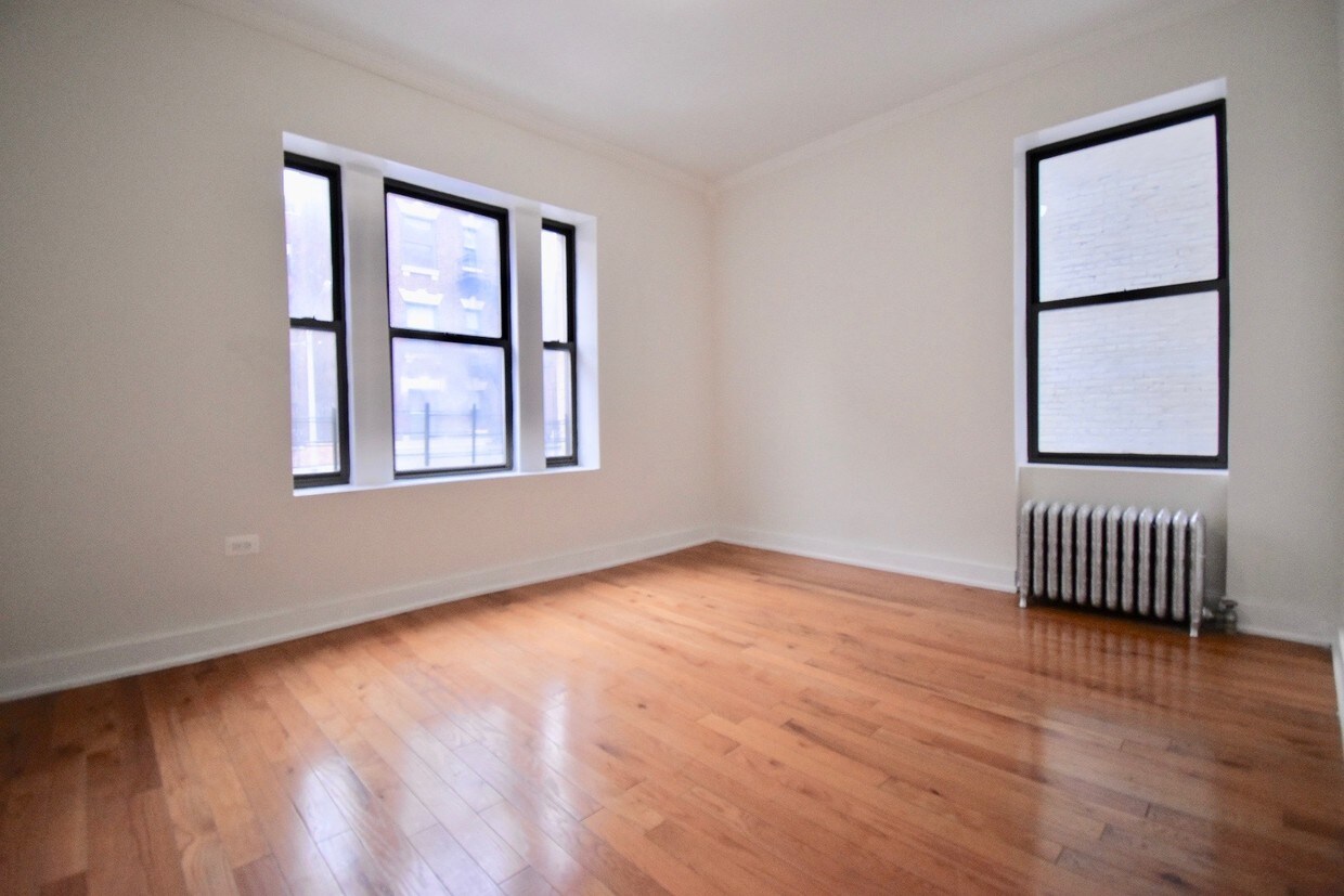 Primary Photo - 601 W 180th St