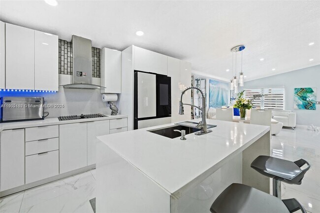 Foto del edificio - 8765 NW 111th Terrace