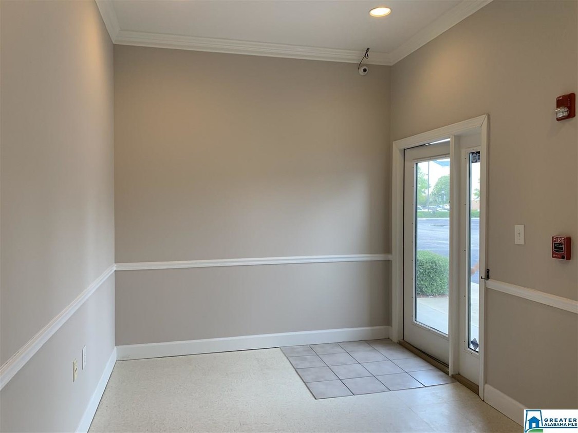 Foto principal - 490 Wildwood Cir N