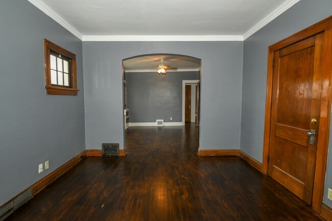 Building Photo - 18911 Locherie Ave