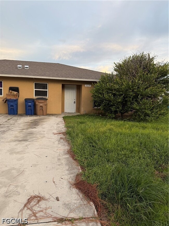 Building Photo - 2219 Leda Ave S