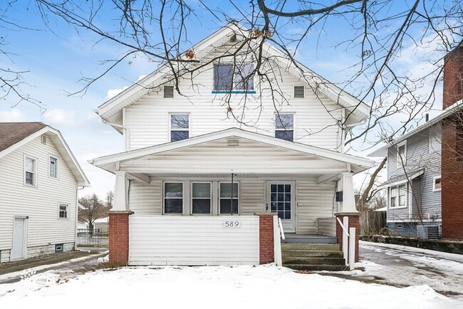 Building Photo - 589 Eastland Ave