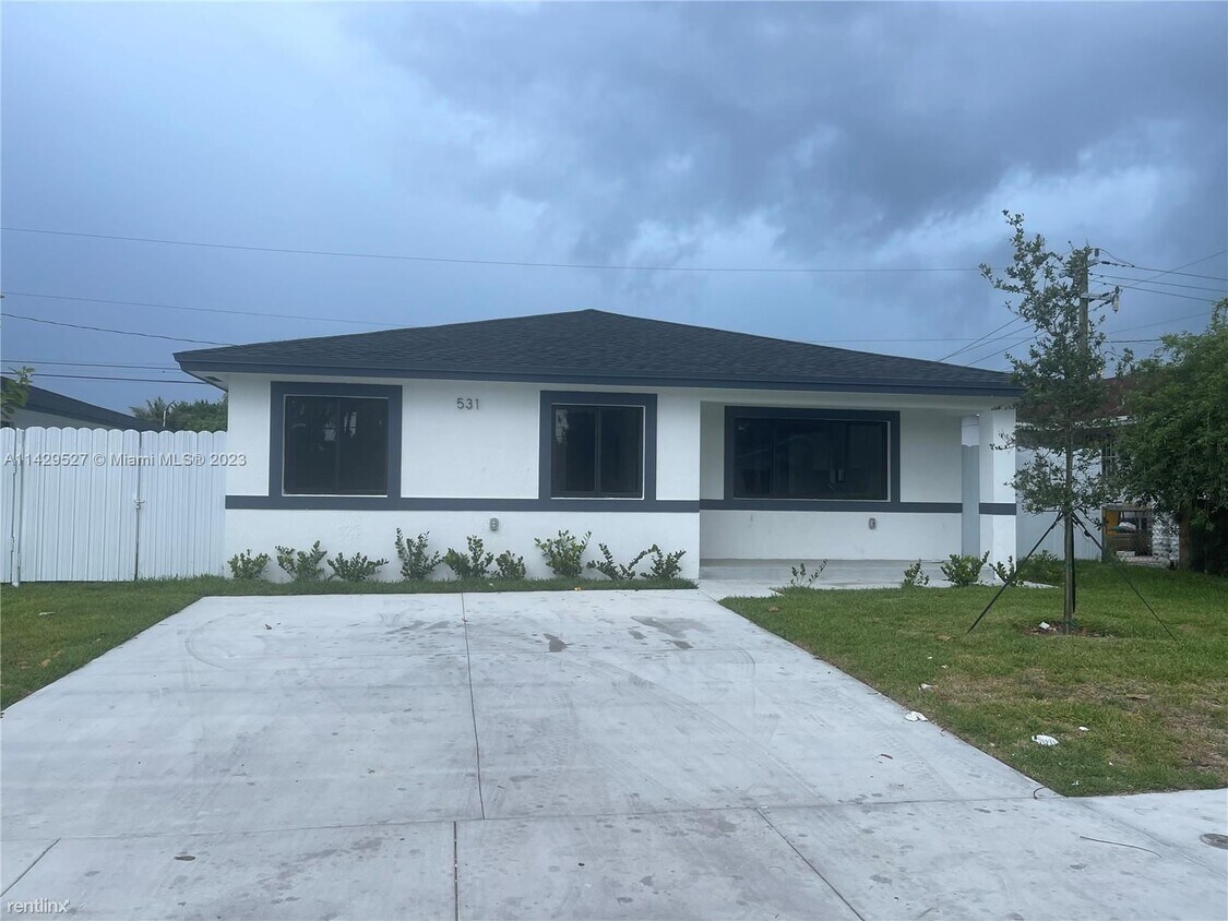 Primary Photo - 4 br, 2 bath House - 531 NW 15 Street