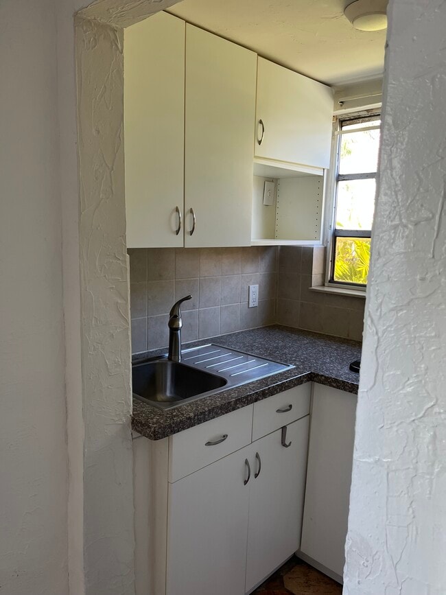 Foto del edificio - 9400 SW 15th St