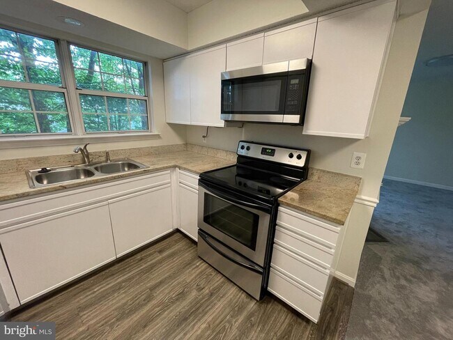 Foto del edificio - 12023 Golf Ridge Ct