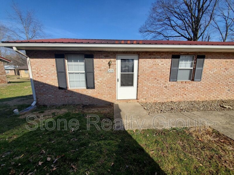 2476 E Clayton Dr, Terre Haute, IN 47802 Condo for Rent in Terre