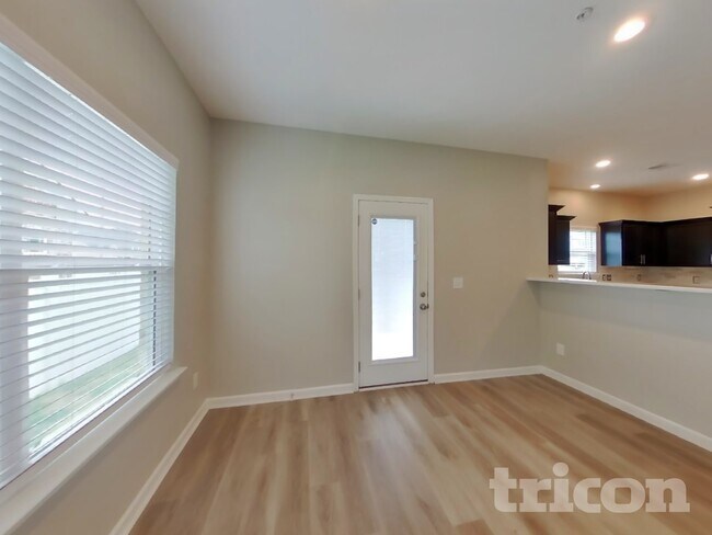 Foto del edificio - 415 Middleton Ln