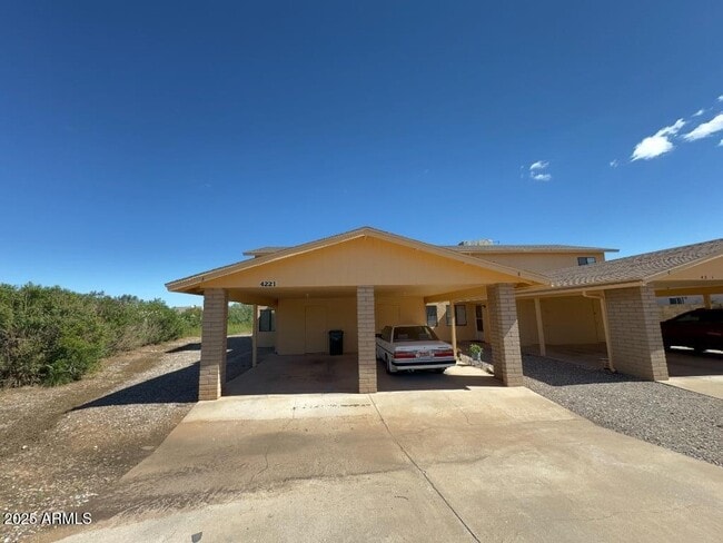 Building Photo - 4221 Plaza Oro Loma