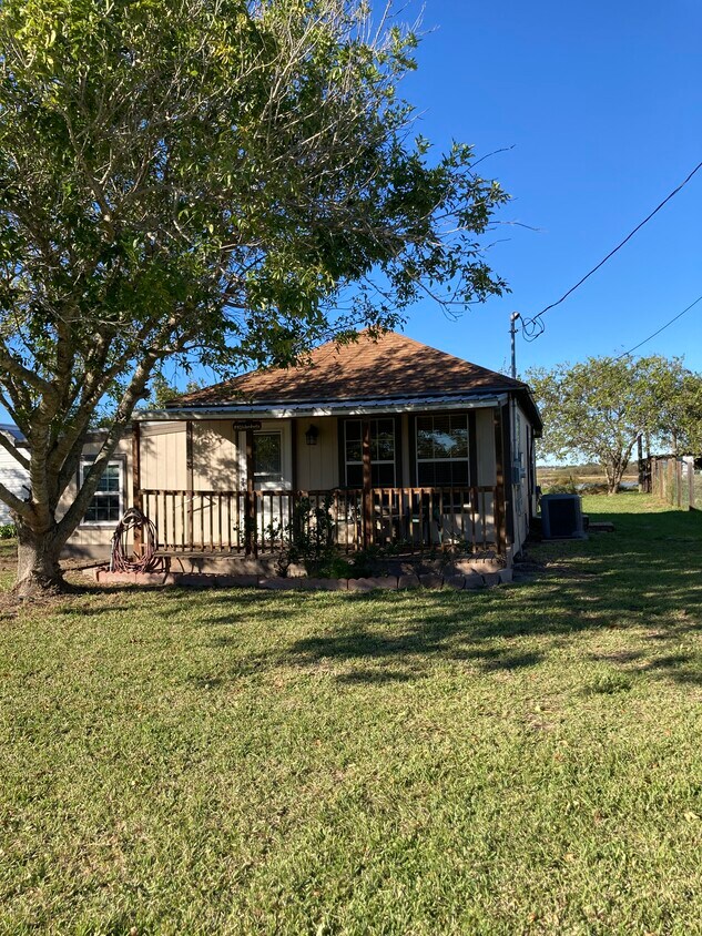 114 Cloberdants St, Rockport, TX 78382 House Rental in Rockport, TX