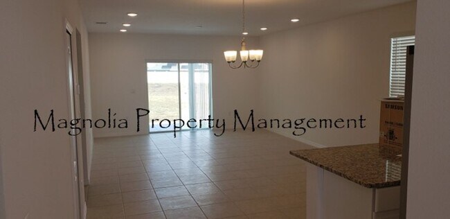 Foto del edificio - 4 Bedroom 2 Bathroom, Community pool